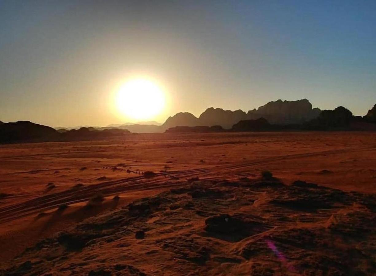 Wadi Rum Bright Moon ภายนอก รูปภาพ