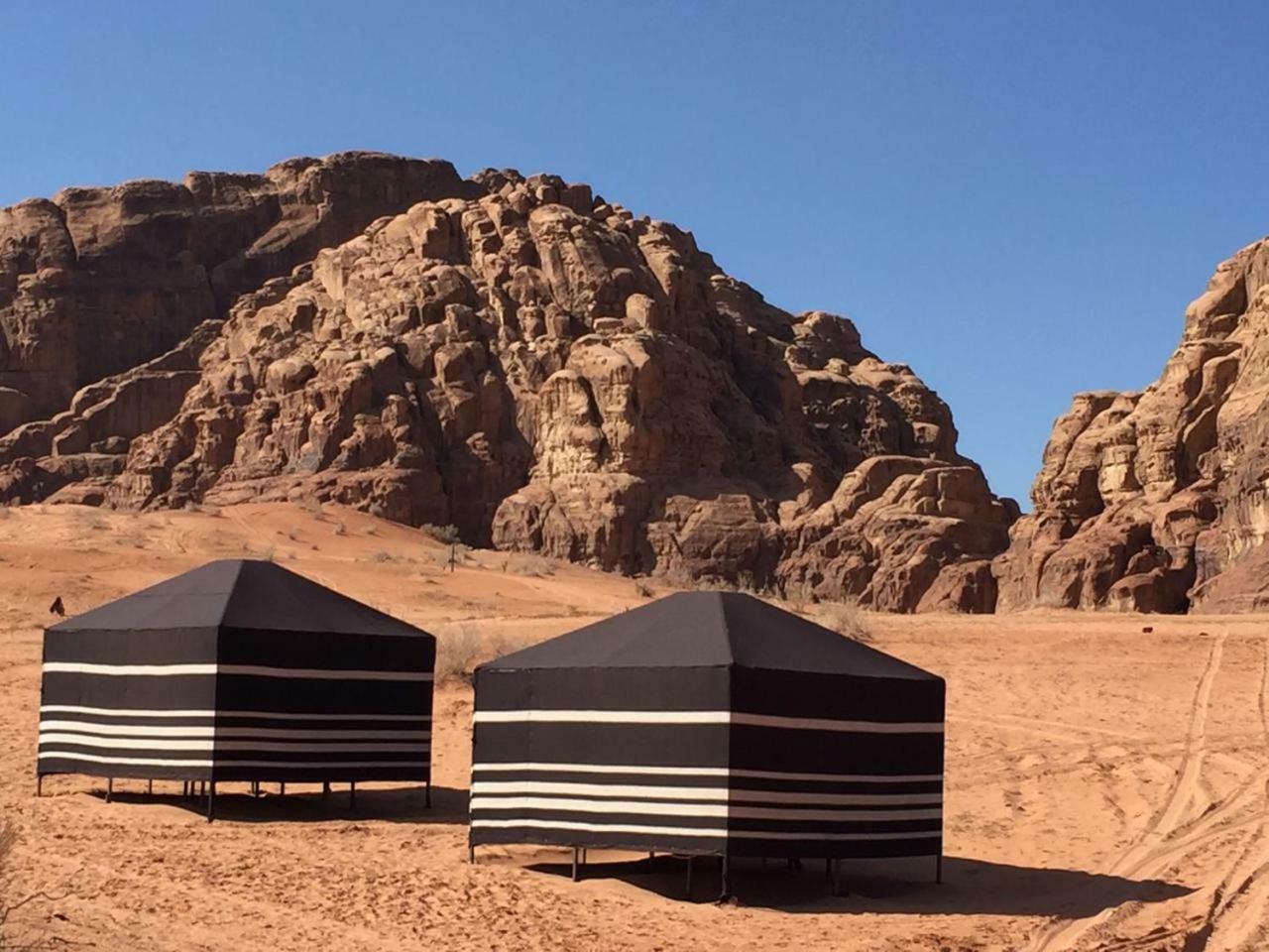 Wadi Rum Bright Moon ภายนอก รูปภาพ