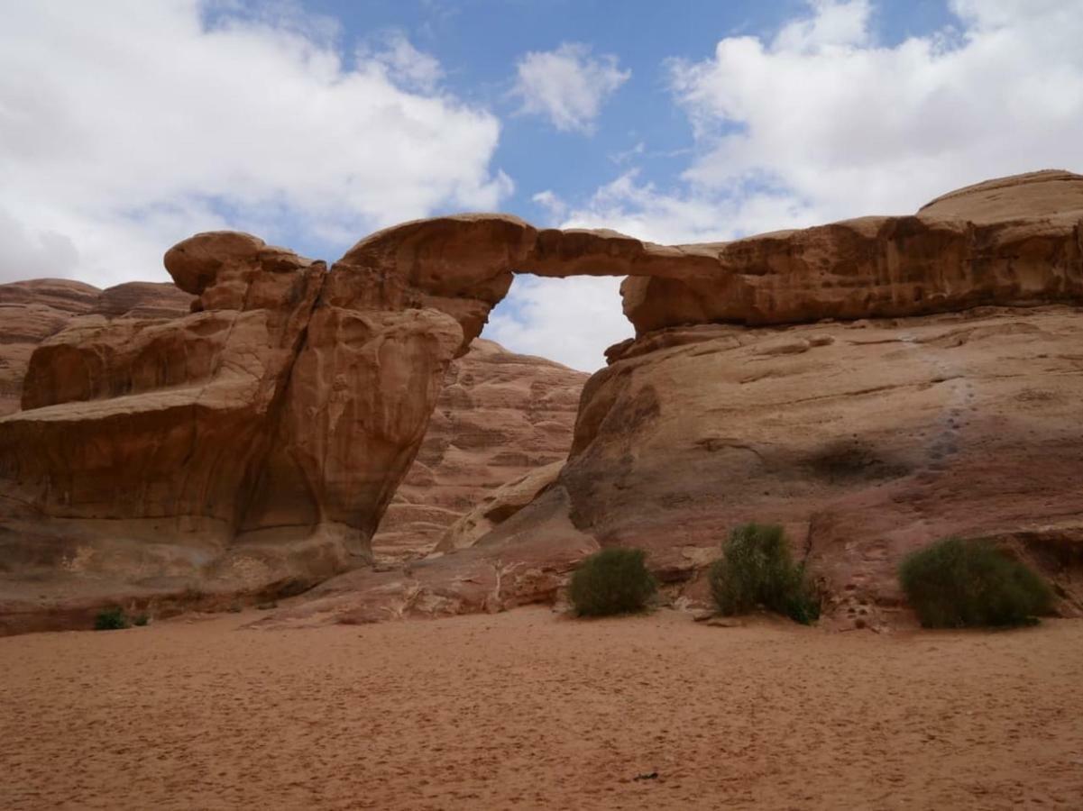 Wadi Rum Bright Moon ภายนอก รูปภาพ