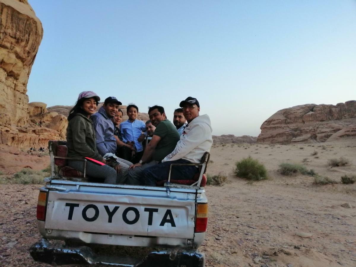 Wadi Rum Bright Moon ภายนอก รูปภาพ